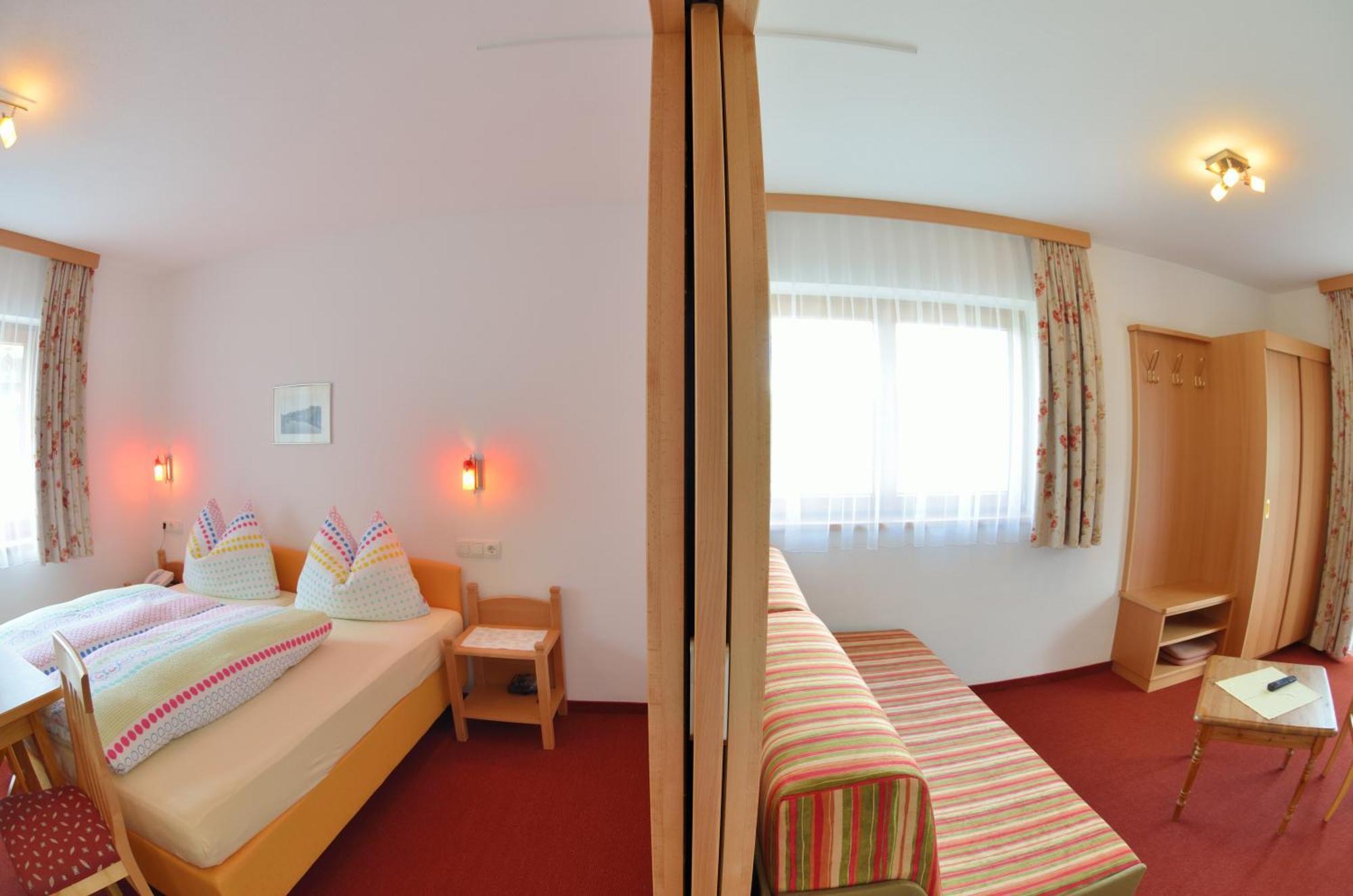 Hotel Feichter Soll Room photo